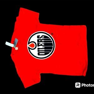 Edmonton Oilers Licensed T-Shirt Orange size Medium unisex